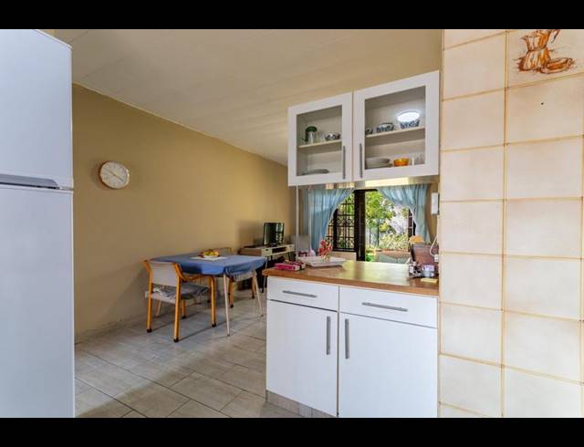 1 BEDROOM APARTMENT FOR SALE IN CLARENDON